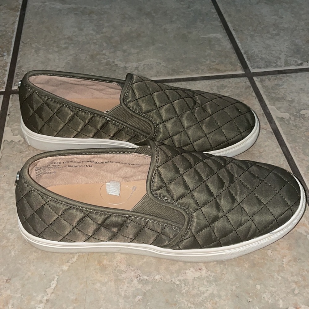 Shoes - Picture 2 of 2